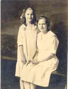 mae_billie_beasecker_photo